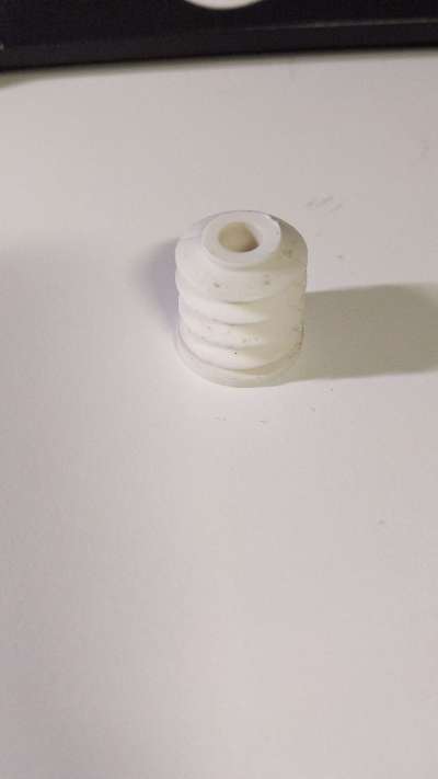 Vit plastpropp - Övrigt till salu i Sävsjö för 10 kr