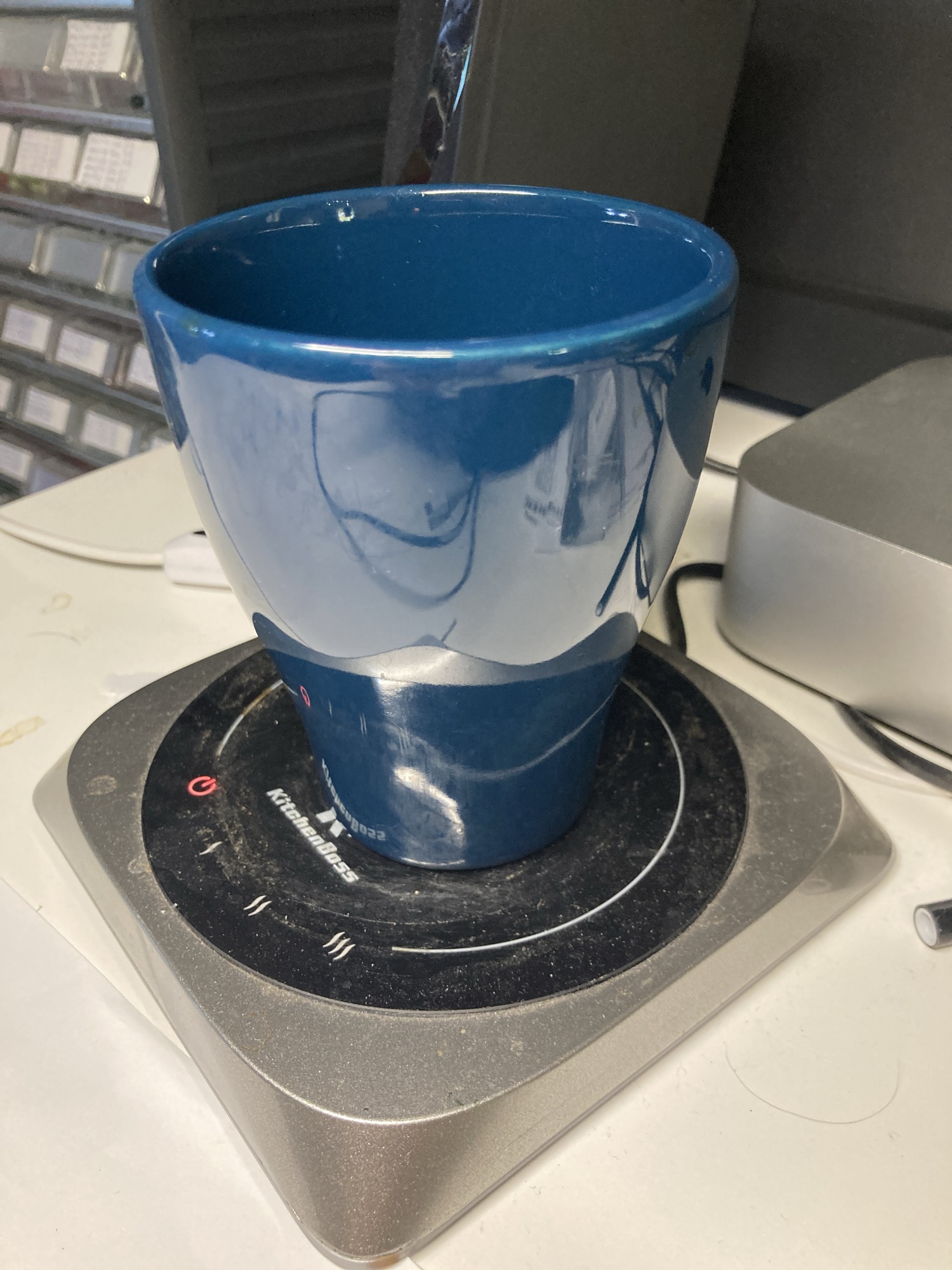 KitchenAid kaffevärmare med mugg bild 2
