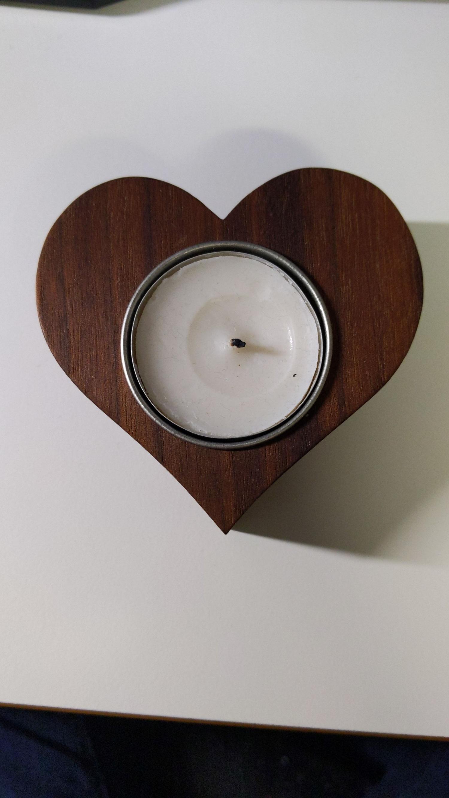 Hjärtaformad ljushållare i trä bild 2