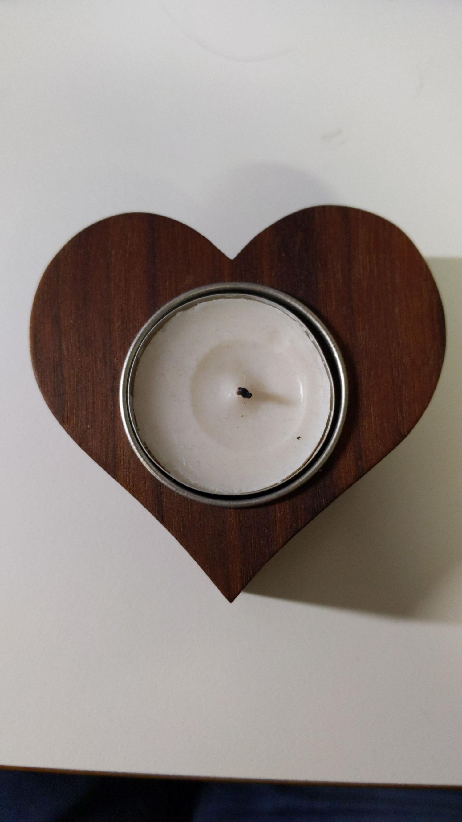 Hjärtaformad ljushållare i trä bild 2
