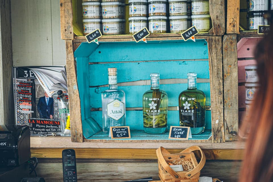 Multi-Tier Wall Storage