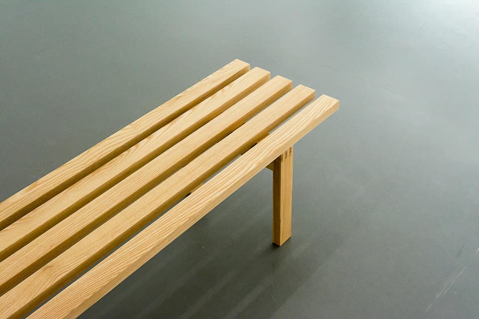 Compact Bench Chair