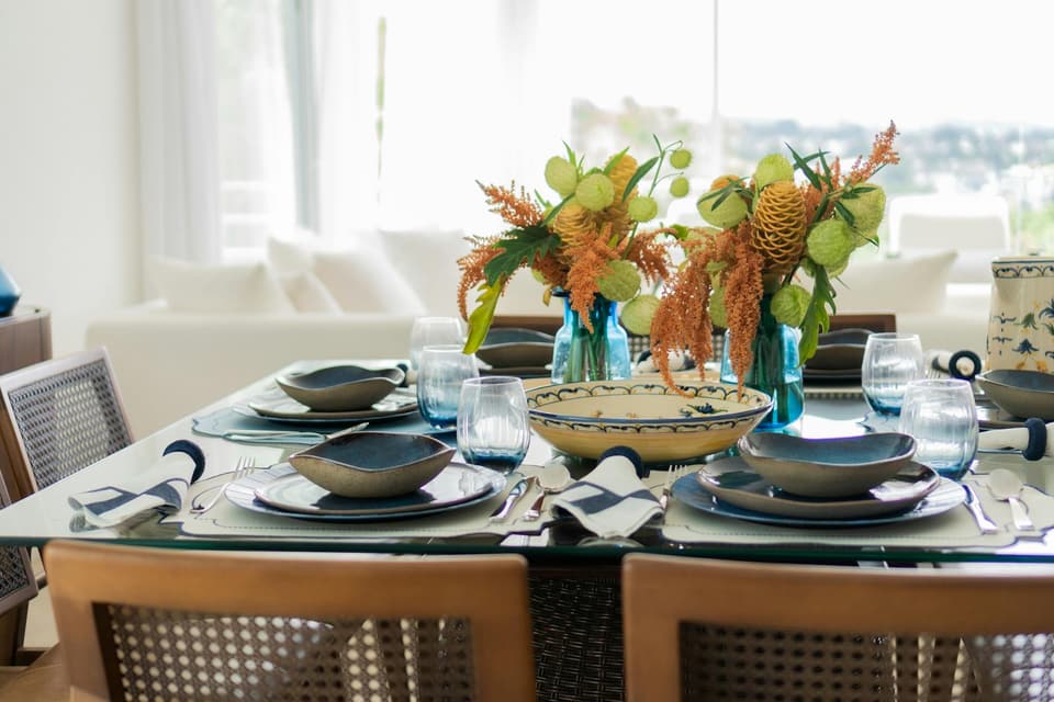 Cafe-Style Dining Table