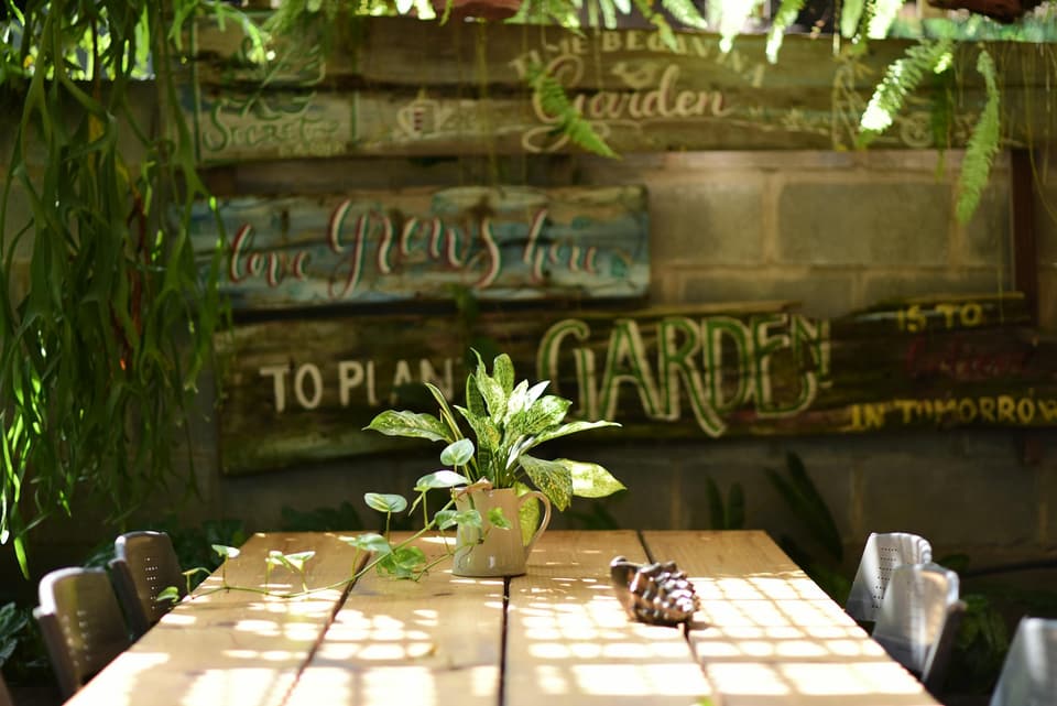 Hexagonal Picnic Table