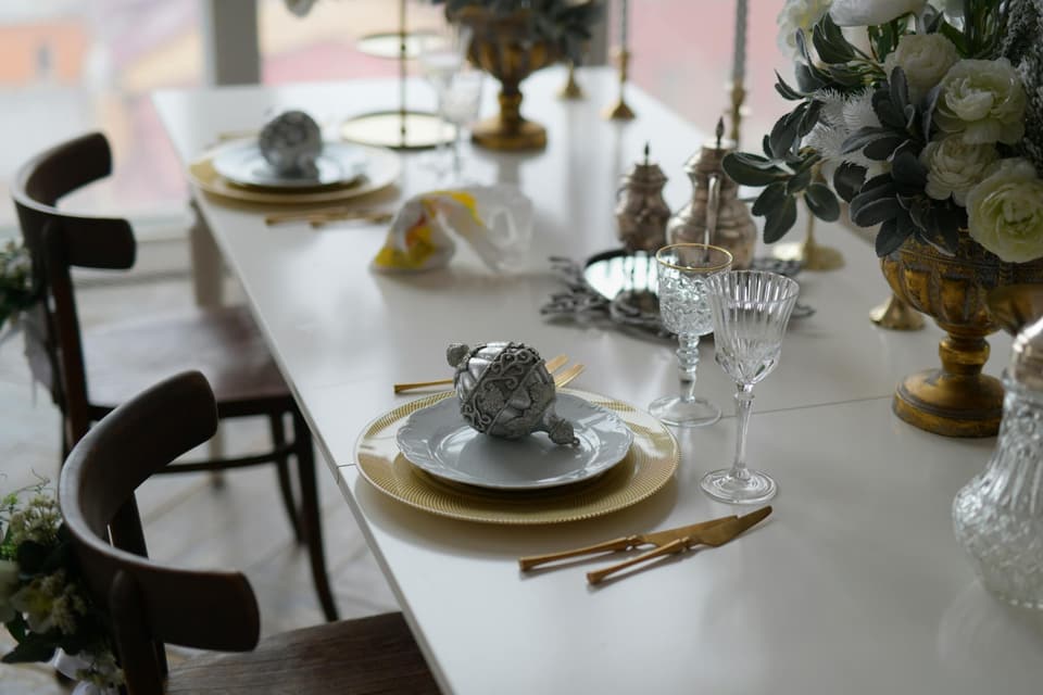 4-Seater Dining Table