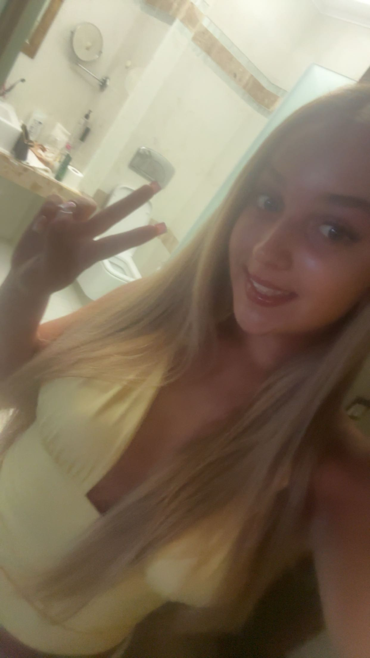 Ava Ravald profile