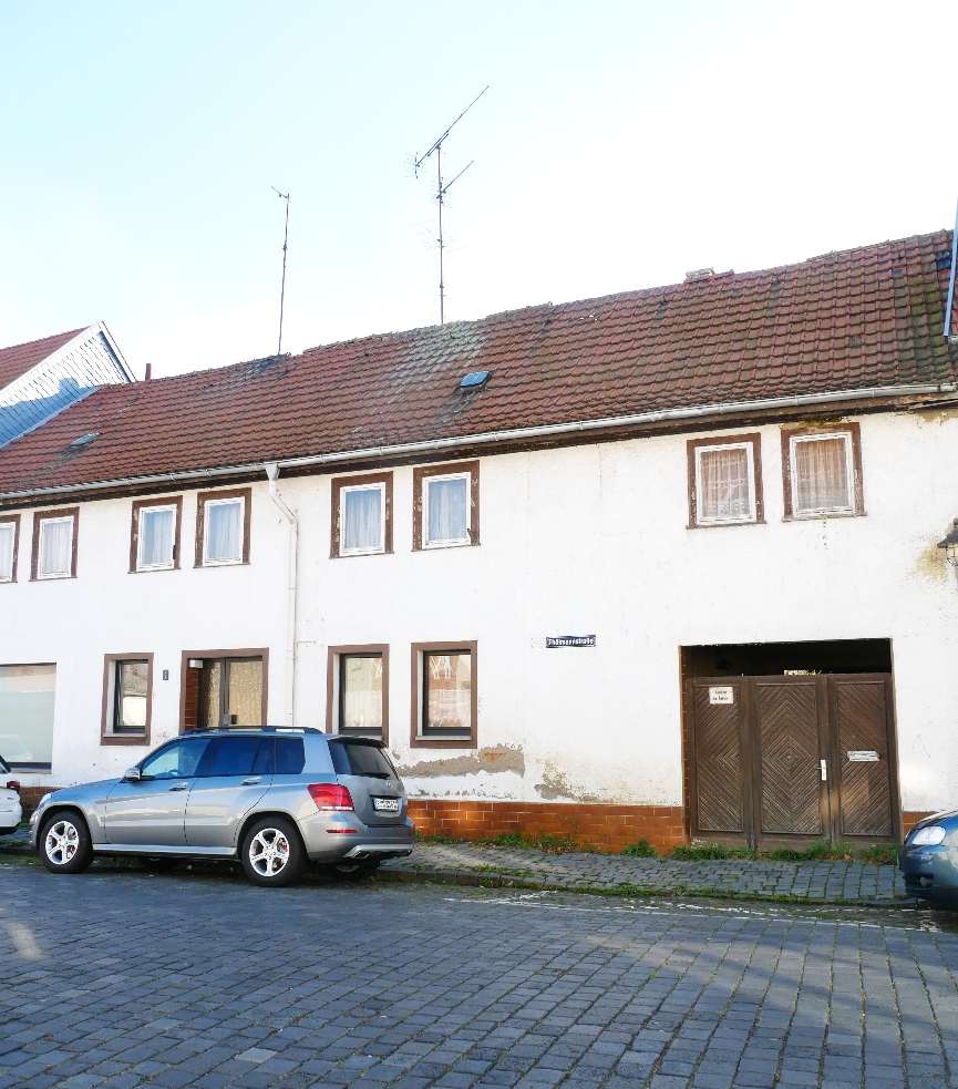 Einfamilienhaus, land- und forstwirtschaftlich genutztes Grundstück