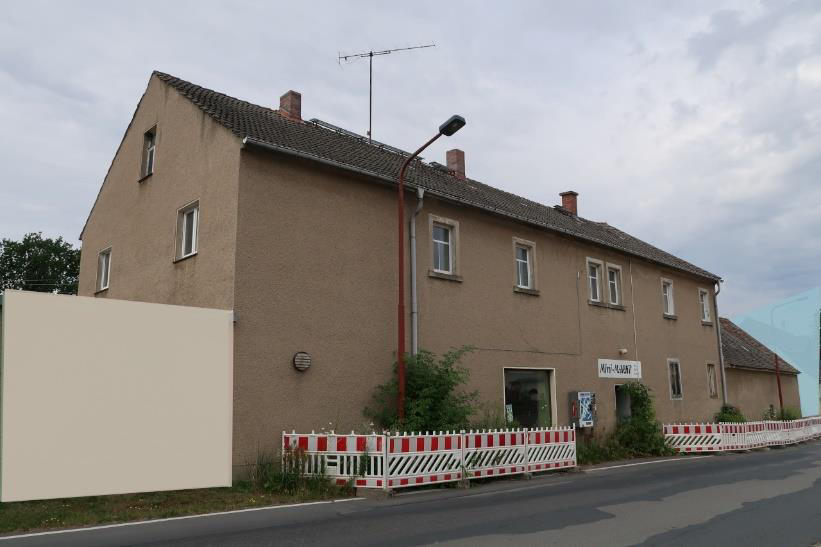 ehemaliges Wohn- und Geschäftshaus mit Wirtschaftsanbau