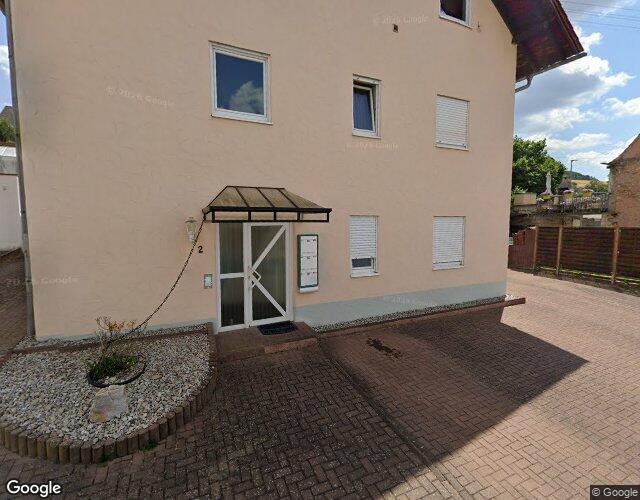 Mehrfamilienhaus
