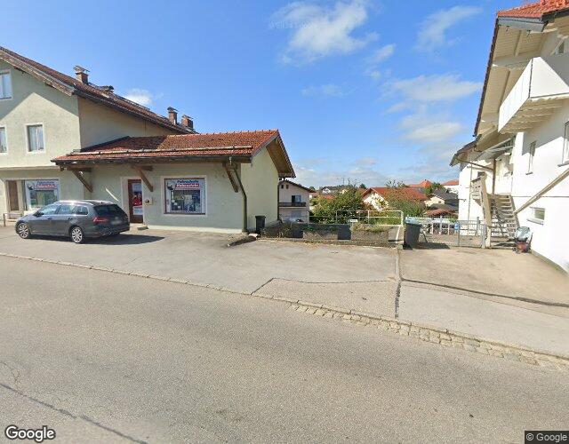 Grundstück, bebaut mit ehemaliger Hofstelle