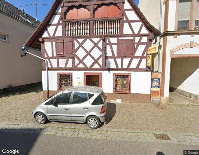 Wohn-/Geschäftshaus, Pkw-Stellplätze für zwei Fahrzeuge