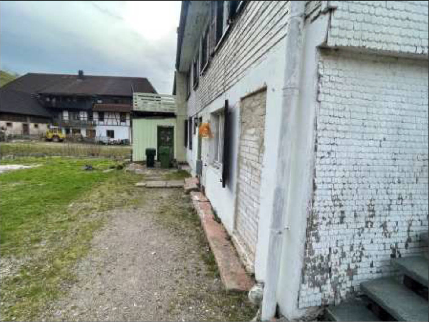 Zweifamilienhaus in Kniebisstraße 10, 77740 Bad Peterstal-Griesbach, Griesbach - Bild 2