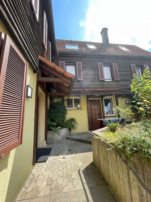 baden-wuerttemberg 1 K 213/24 Hindenburgstraße 28, 71149 Bondorf 4