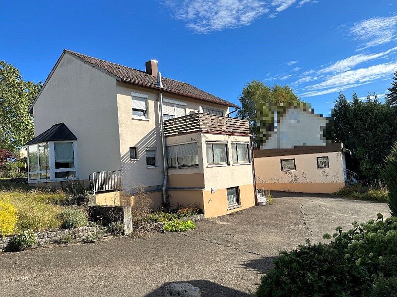 Wohnhaus/Landwirtschaftsflächen in Neuhäusle 16, 73494 Rosenberg