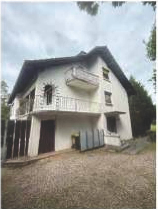 Zweifamilienhaus in Michelbacher Straße 16, 76571 Gaggenau