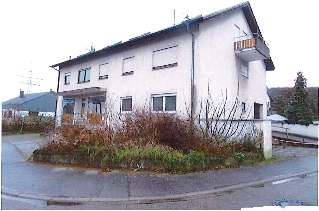 Wohn- und Geschäftshaus in Rastatter Straße 2, 76532 Baden-Baden-Sandweier - Bild 2