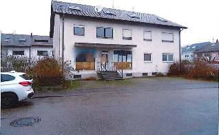 Wohn- und Geschäftshaus in Rastatter Straße 2, 76532 Baden-Baden-Sandweier