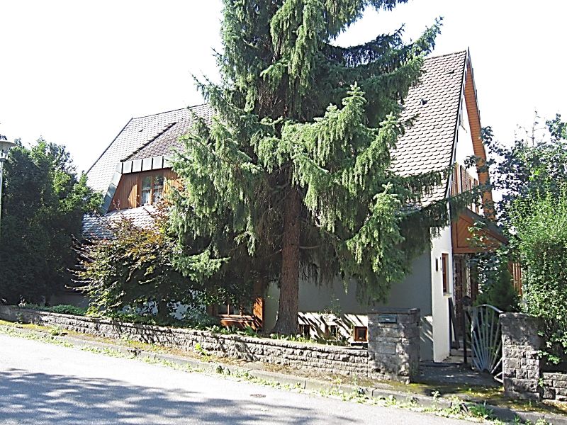 Einfamilienhaus in Urbanstraße 28, 72622 Nürtingen