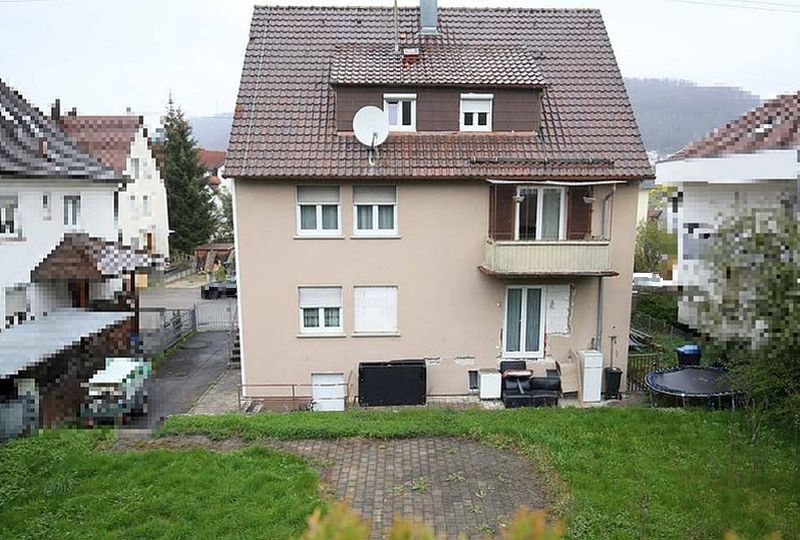 Mehrfamilienhaus in Uracher Straße 6, 73312 Geislingen