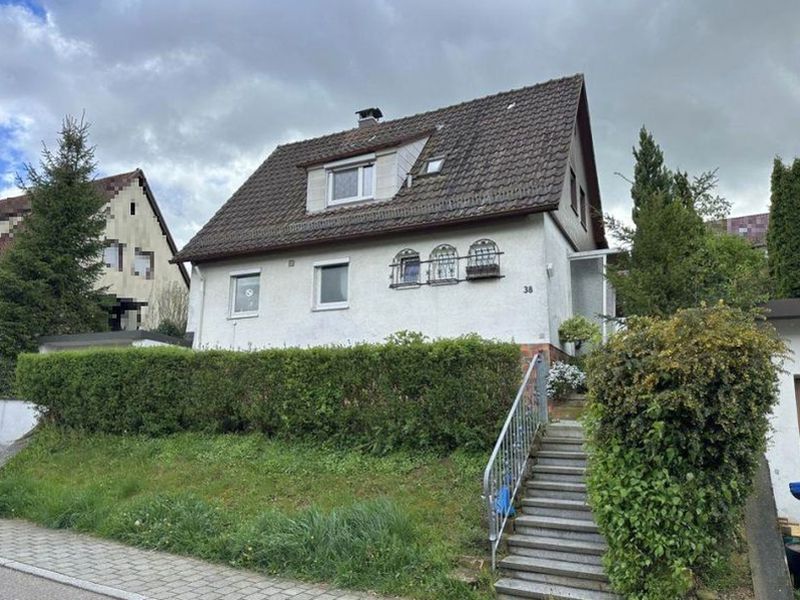 Einfamilienhaus in Wasserbergstraße 38, 73066 Uhingen