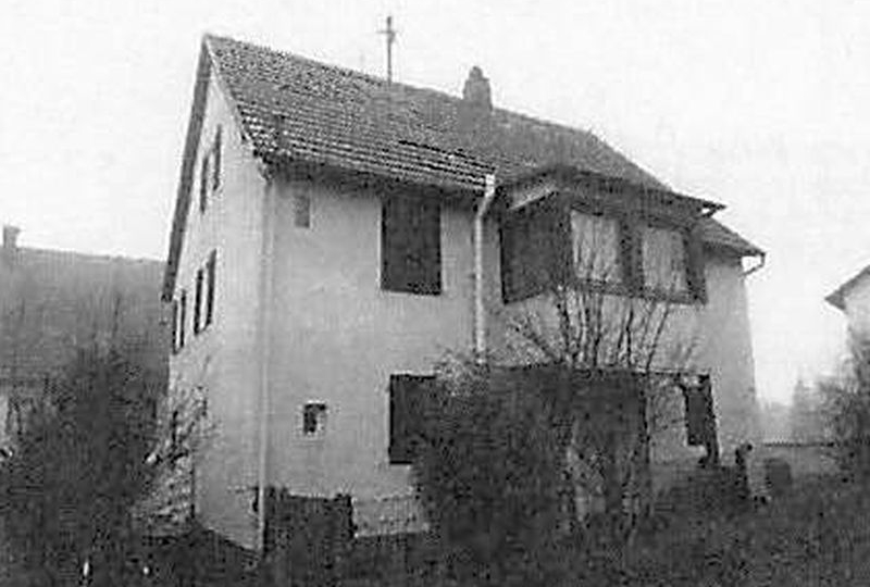 Einfamilienhaus in Pfarrer-Weser-Straße 10, 73529 Schwäbisch Gmünd - Straßdorf