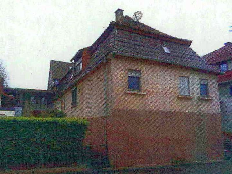 Einfamilienhaus in Eberstädter Straße 8, 74196 Neuenstadt - Cleversulzbach