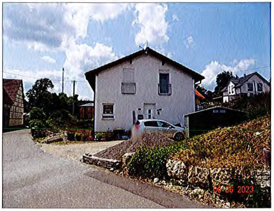 Wohnhaus in Lange Straße 48 und Eichbühl 1, 89604 Allmendingen - Bild 3