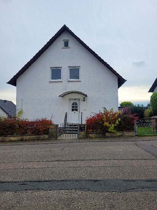 Mehrfamilienhaus in Am Kreuzgrund 9, 74889 Sinsheim - Rohrbach - Bild 2