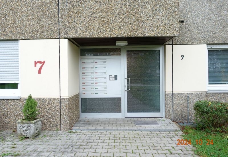 3- bis 4,5-Zimmer-Wohnung in Offenbachstraße 7, 70195 Stuttgart-Botnang - Bild 2