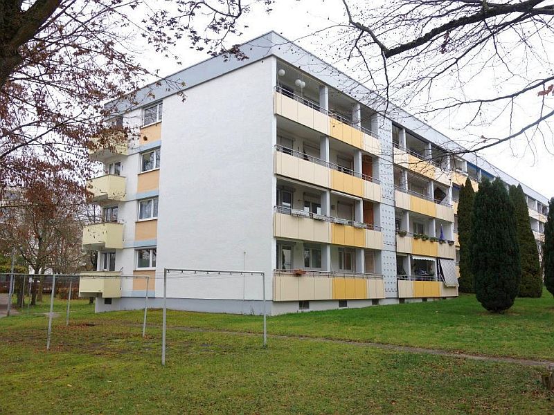 3- bis 4,5-Zimmer-Wohnung in Stettiner Straße 39, 71032 Böblingen