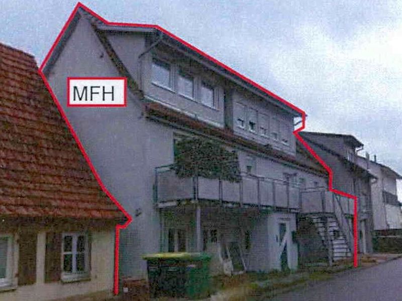 Mehrfamilienhaus in Neuweiler Straße 1, 74343 Sachsenheim - Bild 2