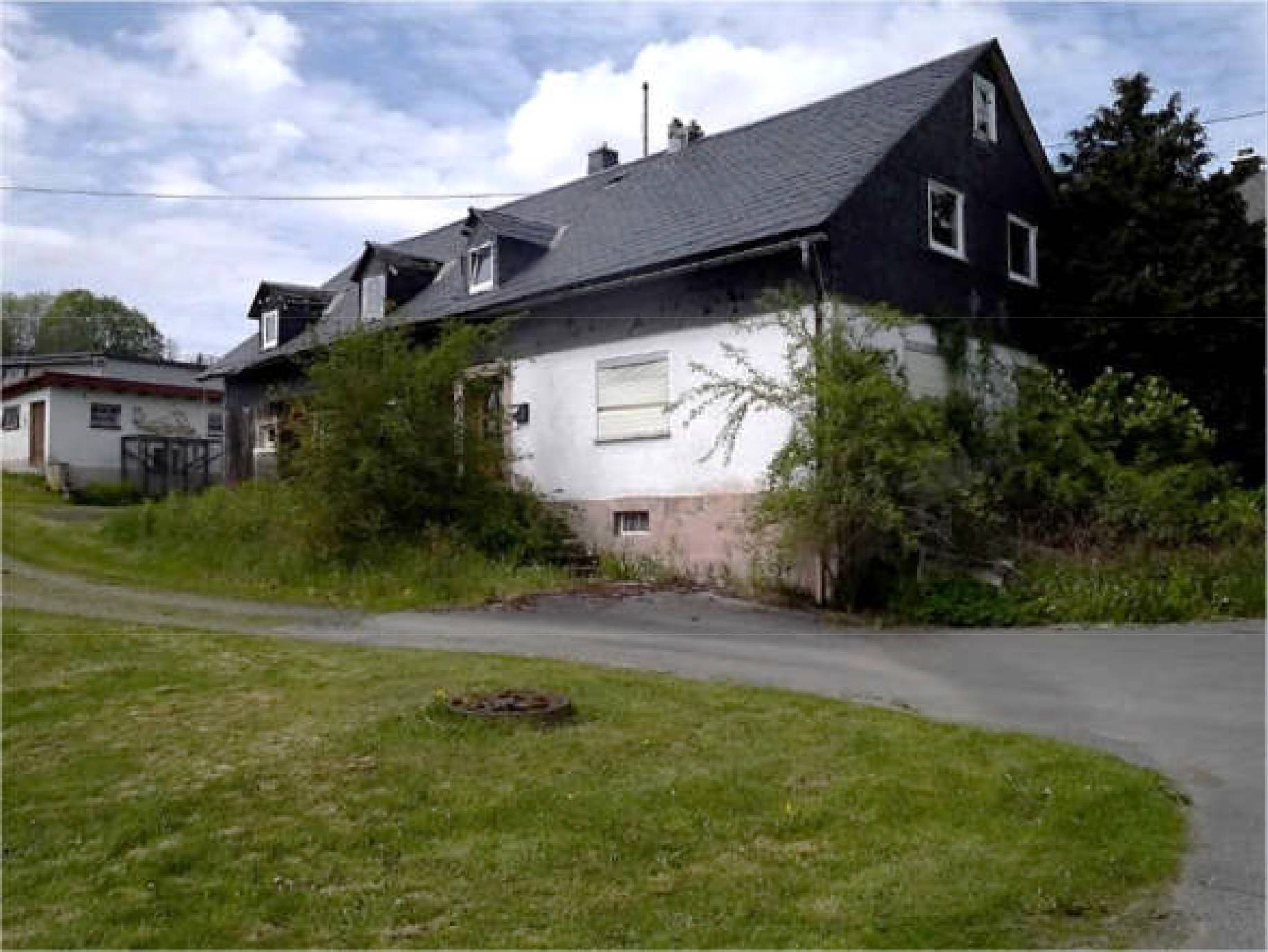 Einfamilienhaus, s. Beschreibung in Austraße 26, 96358 Teuschnitz, Wickendorf