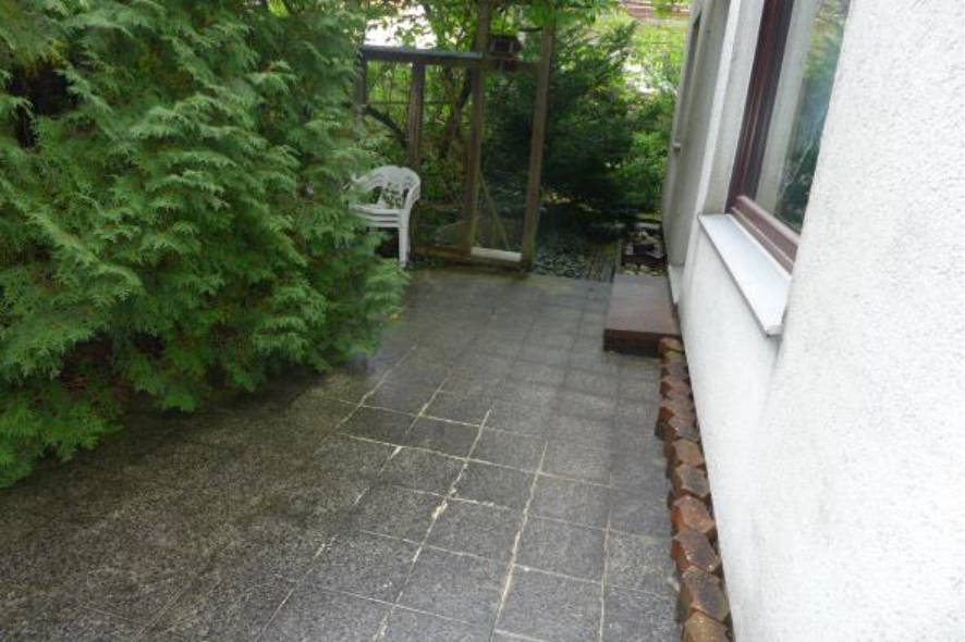 Ein-/Zweifamilienhaus mit Garage; Keller-, Erd- und Obergeschoss; Wohnung im ausgebautem Dachgeschoss in Kirschenweg 6, 90556 Cadolzburg - Bild 2