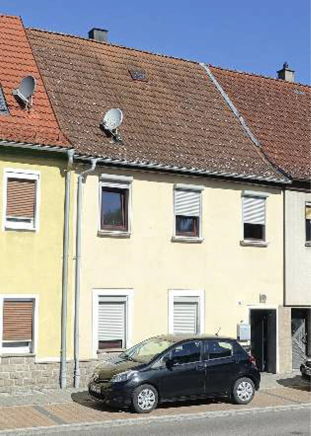 Reihenhaus, Einfamilienhaus, Reihenmittelhaus, ca. 93 qm Wohnfläche in Rothenburger Straße 10, 97215 Uffenheim - Bild 2