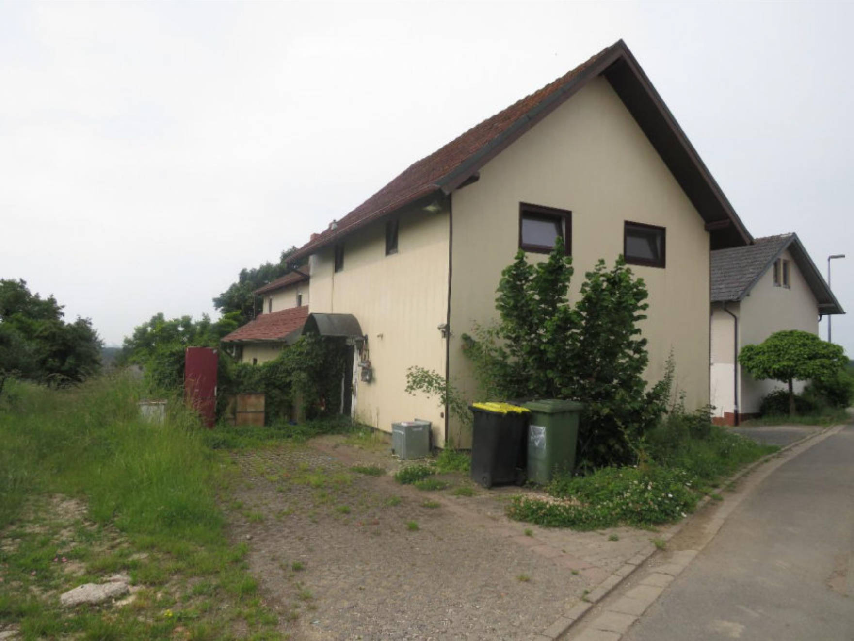 bayern 0001 K 0032/2025 Sandstraße 9/Semmeläcker, 96482 Ahorn, Witzmannsberg 3