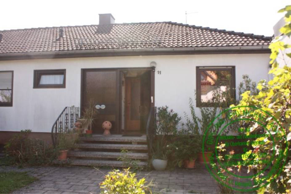 Einfamilienwohnhaus in Amselsteig 11, 00000 Buttenheim