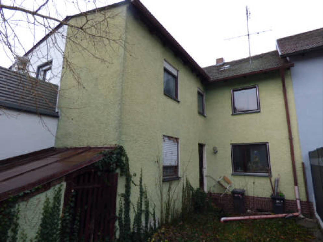 Reihenmittelhaus in Dientzenhoferstraße 16, 92224 Amberg - Bild 2