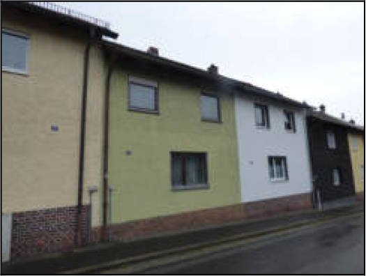 Reihenmittelhaus in Dientzenhoferstraße 16, 92224 Amberg