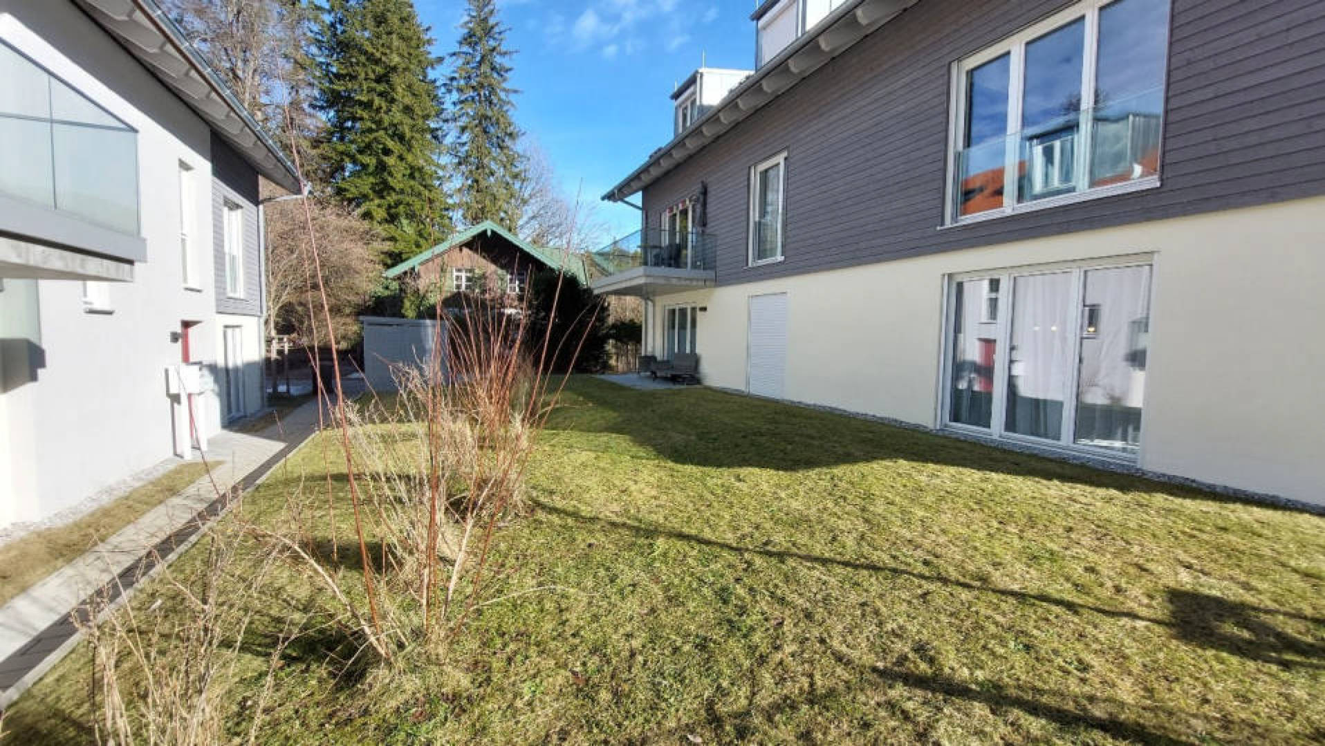 Eigentumswohnung (3 bis 4 Zimmer), Kfz-Stellplatz (Tiefgarage) in König-Ludwig-Straße 33b, 82487 Oberammergau - Bild 2