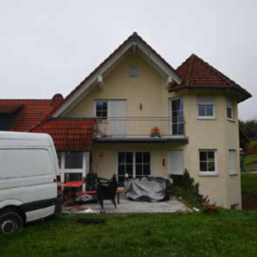 Einfamilienhaus, Garage, Einliegerwohnung in Schmidsleiten 4, 91487 Vestenbergsgreuth
