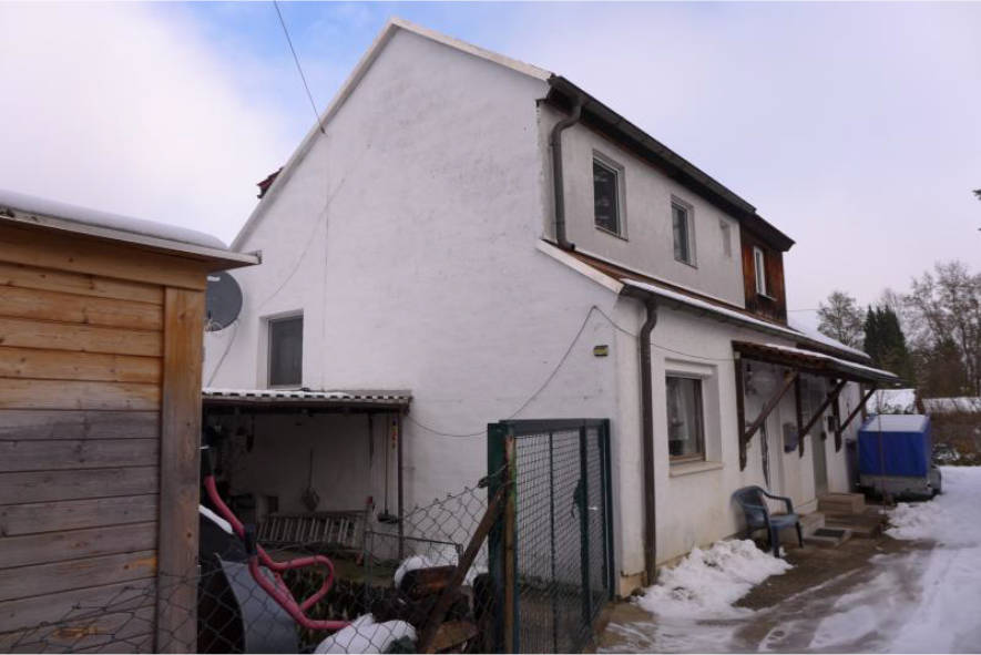 kleine Doppelhaushälfte mit Erweiterungsbau und anschließendem Nebengebäude in Oststraße 91, 00000 Fürth - Bild 3