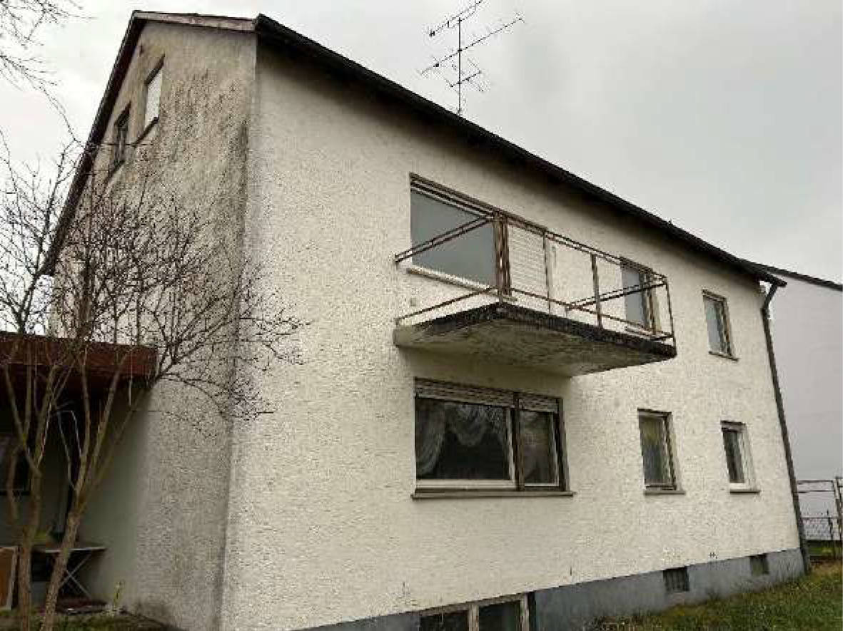 Zweifamilienhaus in Gluckstraße 4, 93105 Tegernheim - Bild 4