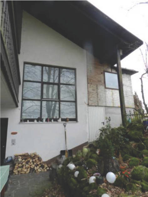 Eigentumswohnung (ab 5 Zimmer), Garage, Mehrfamilienhaus, 6-Zimmer-Wohnung im Untergeschoss und 5-Zimmer-Wohnung im Erdgeschoss; Mitnutzung der Doppelgarage im Gemeinschaftseigentum 0001 K 0068-2023 Lerchensteige 4, 91448 Emskirchen