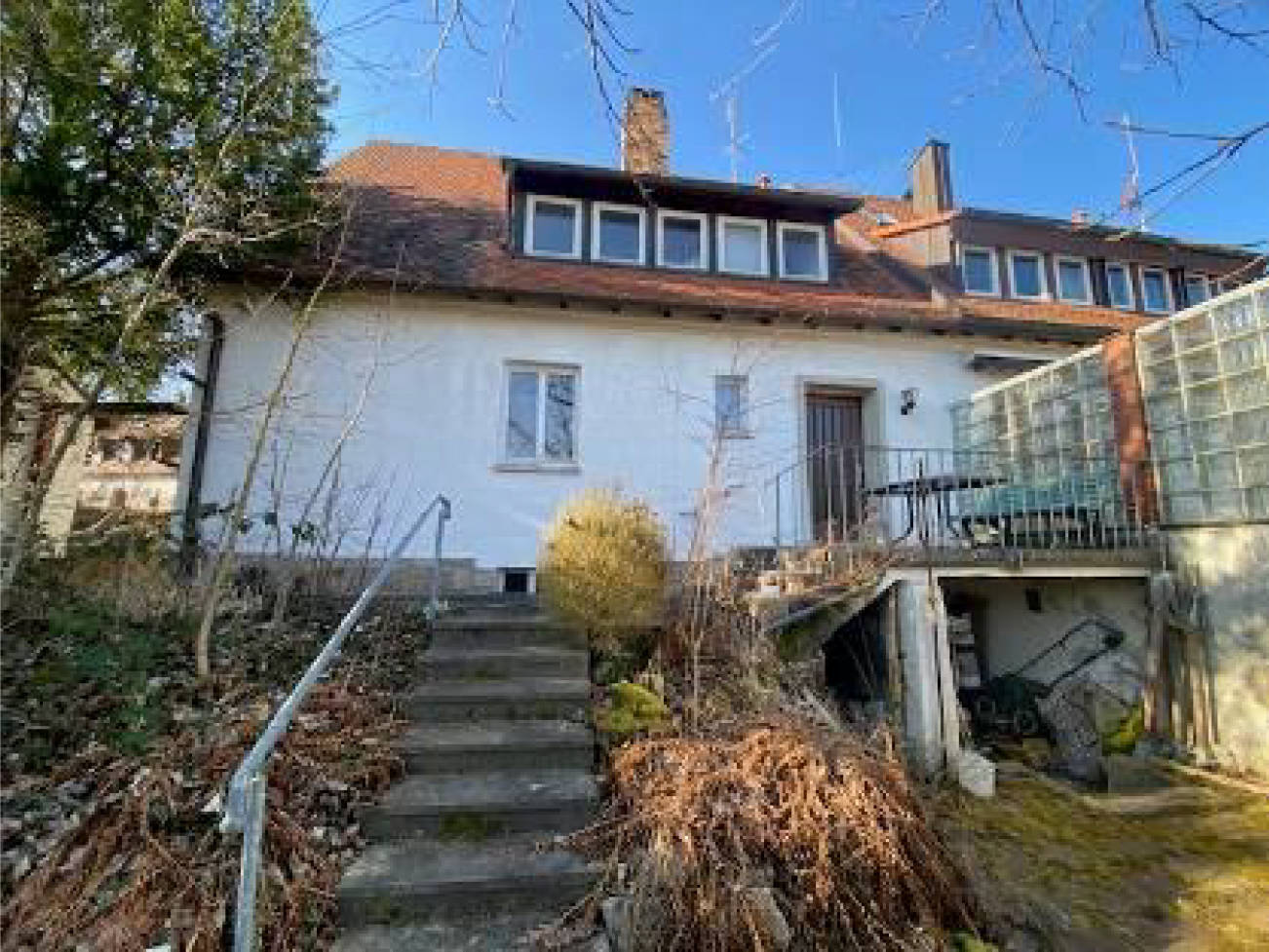 Doppelhaushälfte, Garage in Hans-Wölfel-Straße 23, 96049 Bamberg