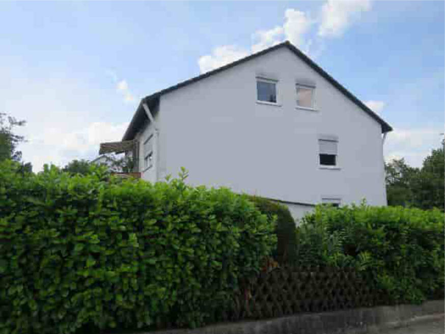Zweifamilienwohnhaus in Lerchenstraße 1, 93077 Bad Abbach
