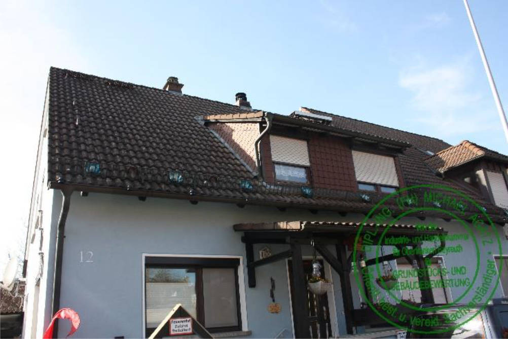 Einfamilienhaus, Doppelhaushälfte in Greifenklaustraße 12, 96182 Reckendorf