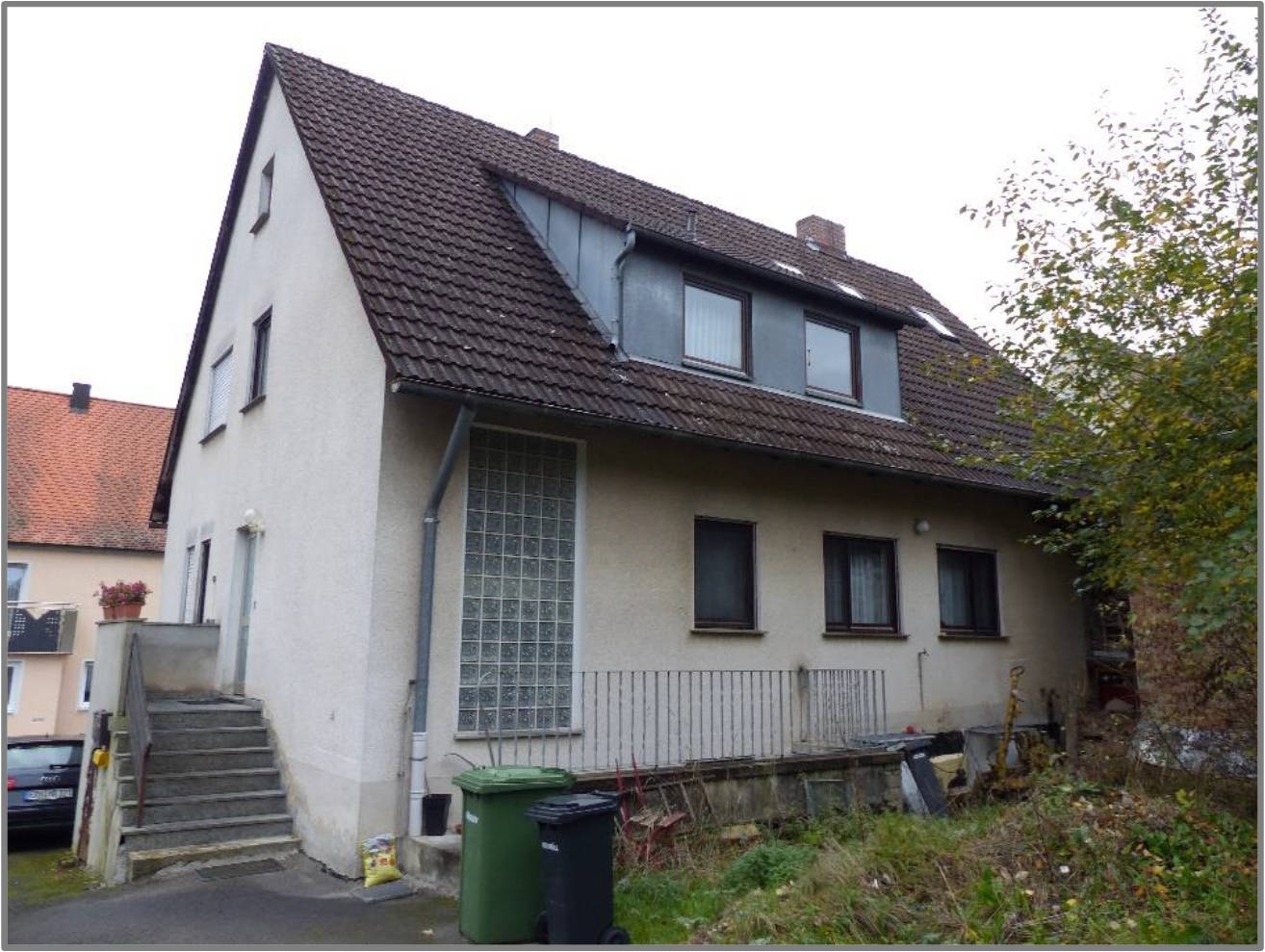 Zweifamilienhaus mit Scheune, Wirtschaftsgebäude mit Doppelgarage, Nebengebäude in Adlitz 16, 91080 Marloffstein, Adlitz