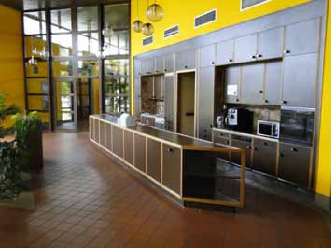 Grundstück bebaut mit Verwaltungsgebäude u.a. in Daimlerstraße  4, 97209 Veitshöchheim - Bild 4