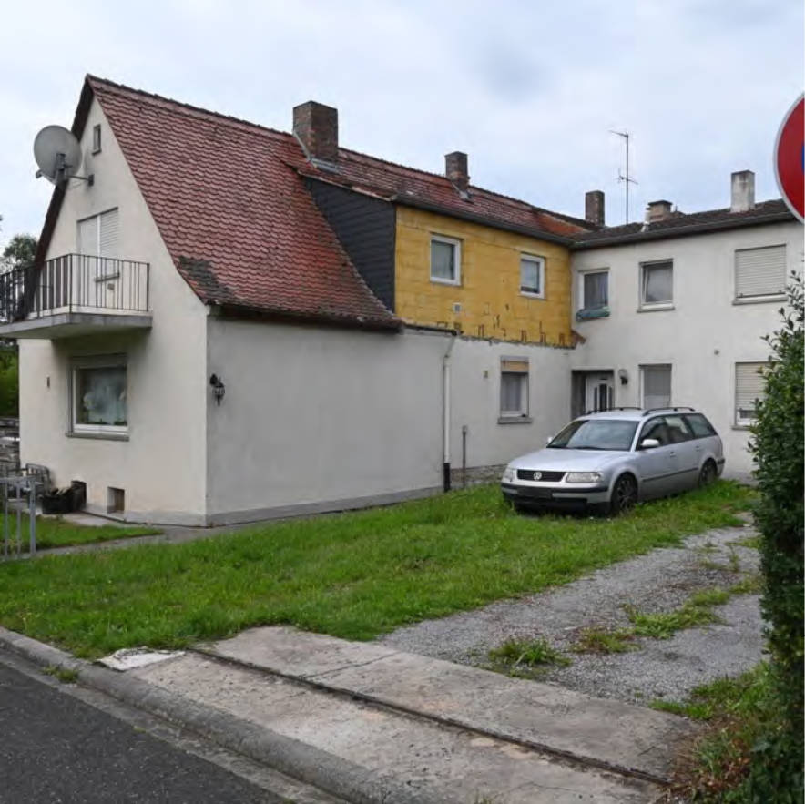 Doppelhaushälfte in Ochsenfurter Straße 30, 97252 Frickenhausen - Bild 2