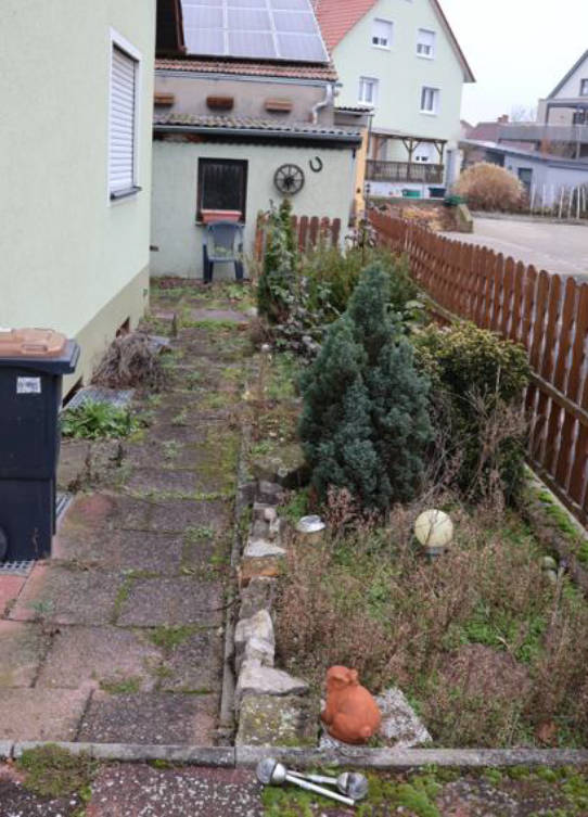 bayern 0002 K 0069/2025 Federwasen 1 a, 97353 Wiesentheid, Geesdorf 10
